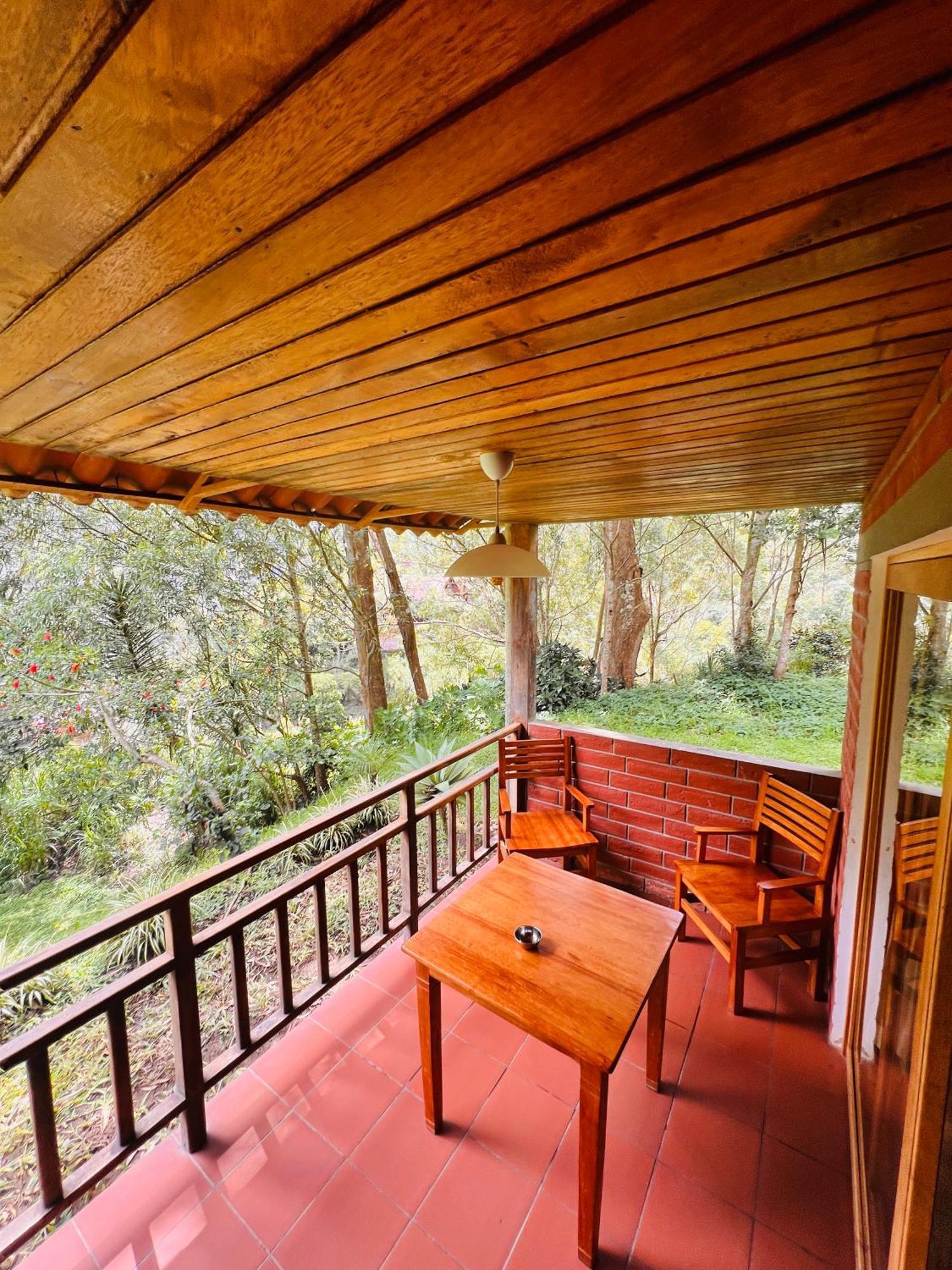 Mama Tungu Hostel Baños Extérieur photo